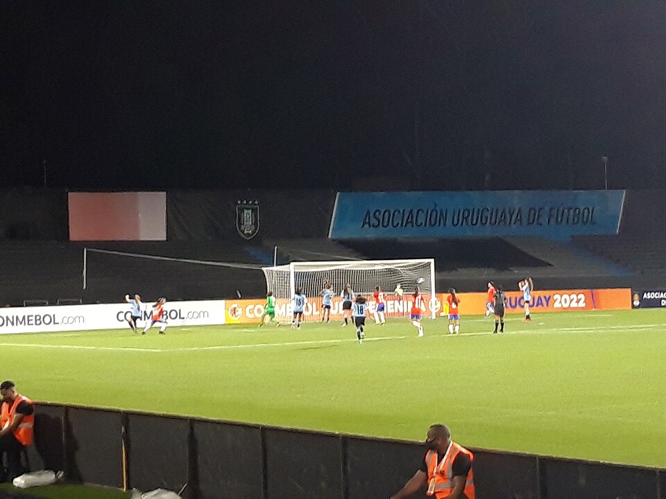 Vista nocturna del estadio de Newells Old Boys